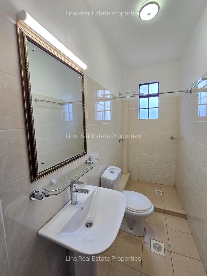 5 Bed Townhouse with En Suite in Kitisuru - 12