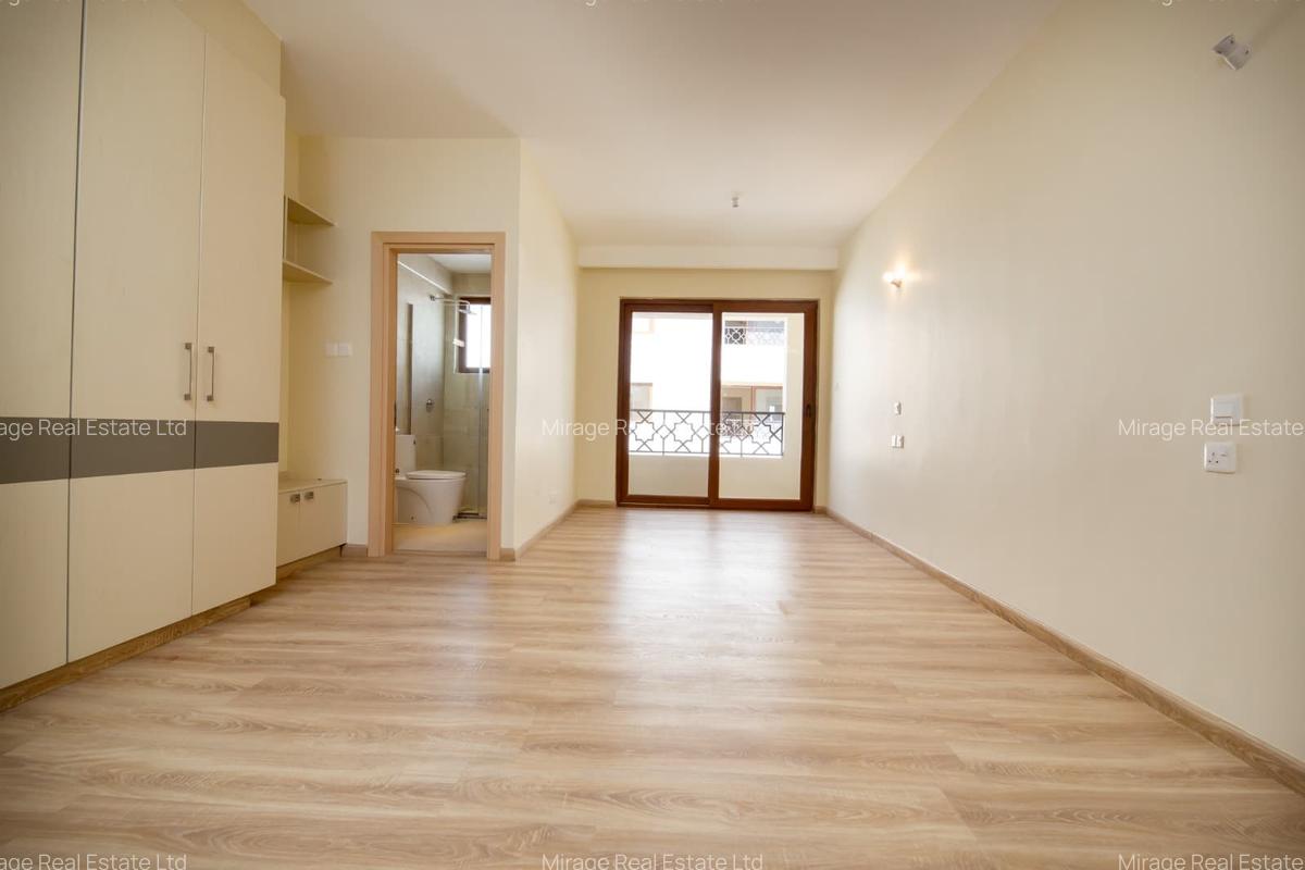 3 Bed Apartment with Swimming Pool in Kileleshwa - 11