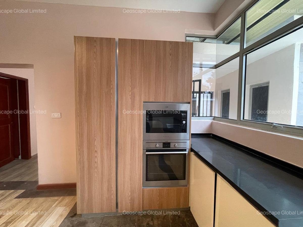 4 Bed House with En Suite in Karen - 16