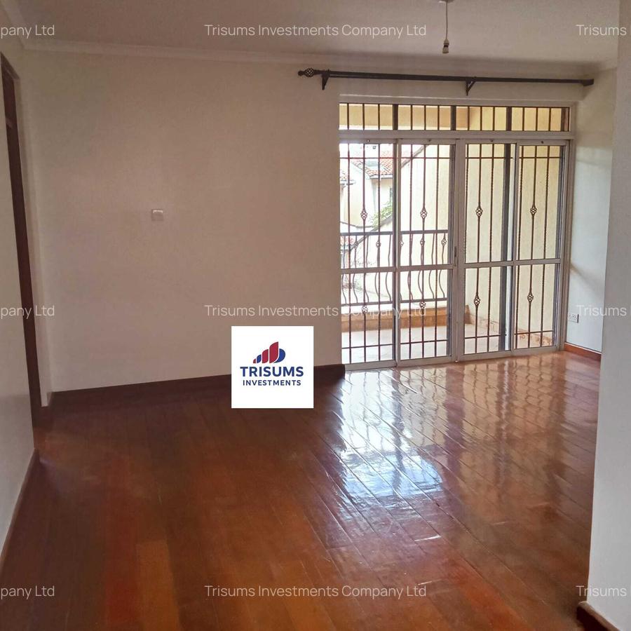 5 Bed Townhouse with En Suite at Grevellea Grove - 12