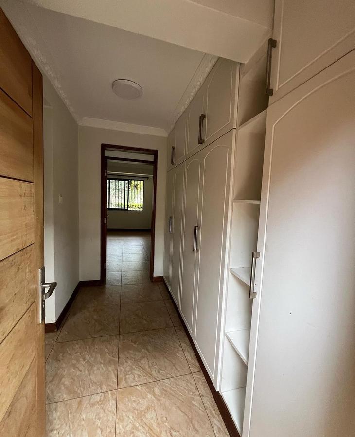 4 Bed Villa with En Suite in Lavington - 12