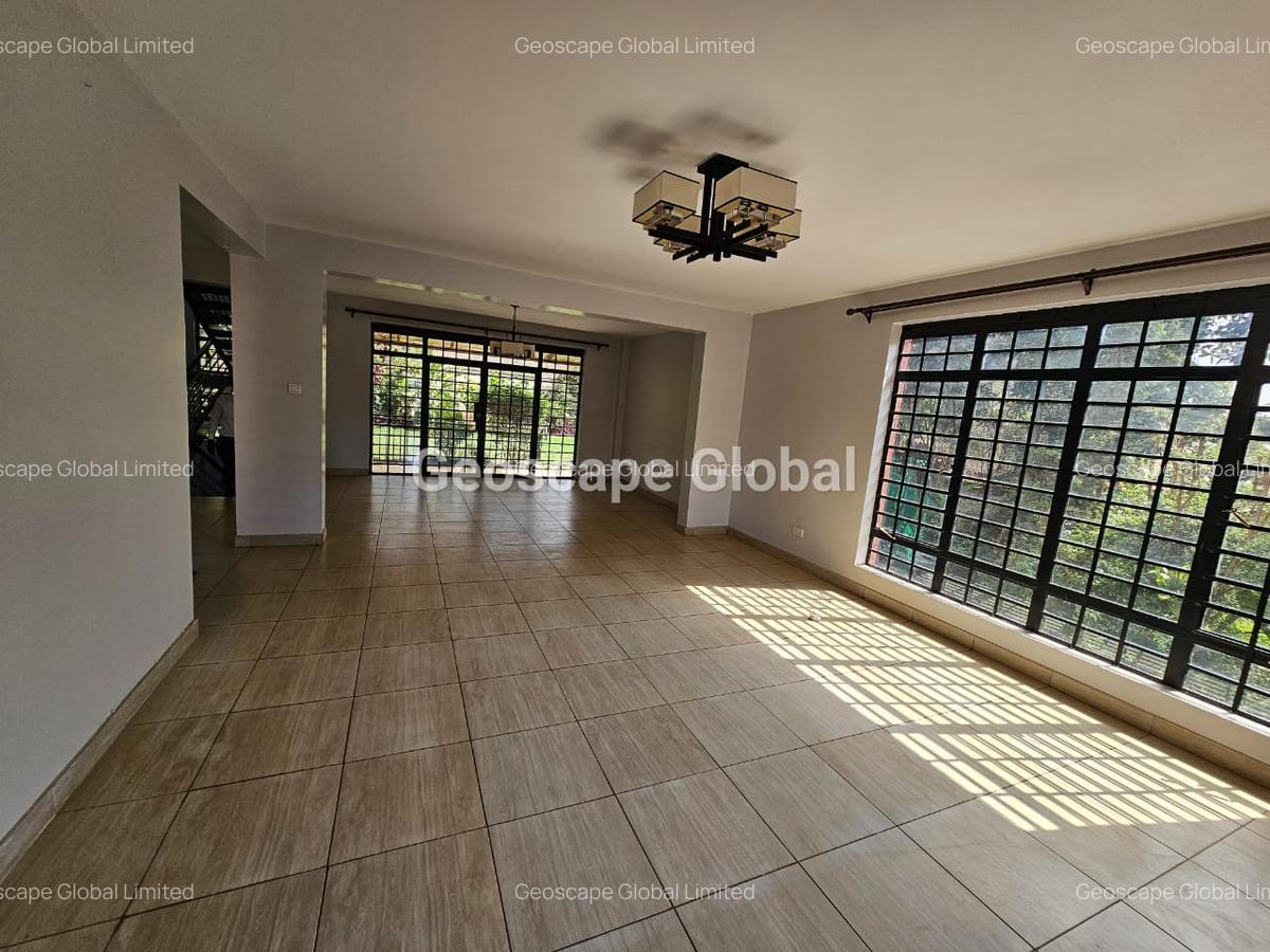 4 Bed House with En Suite in Runda - 9