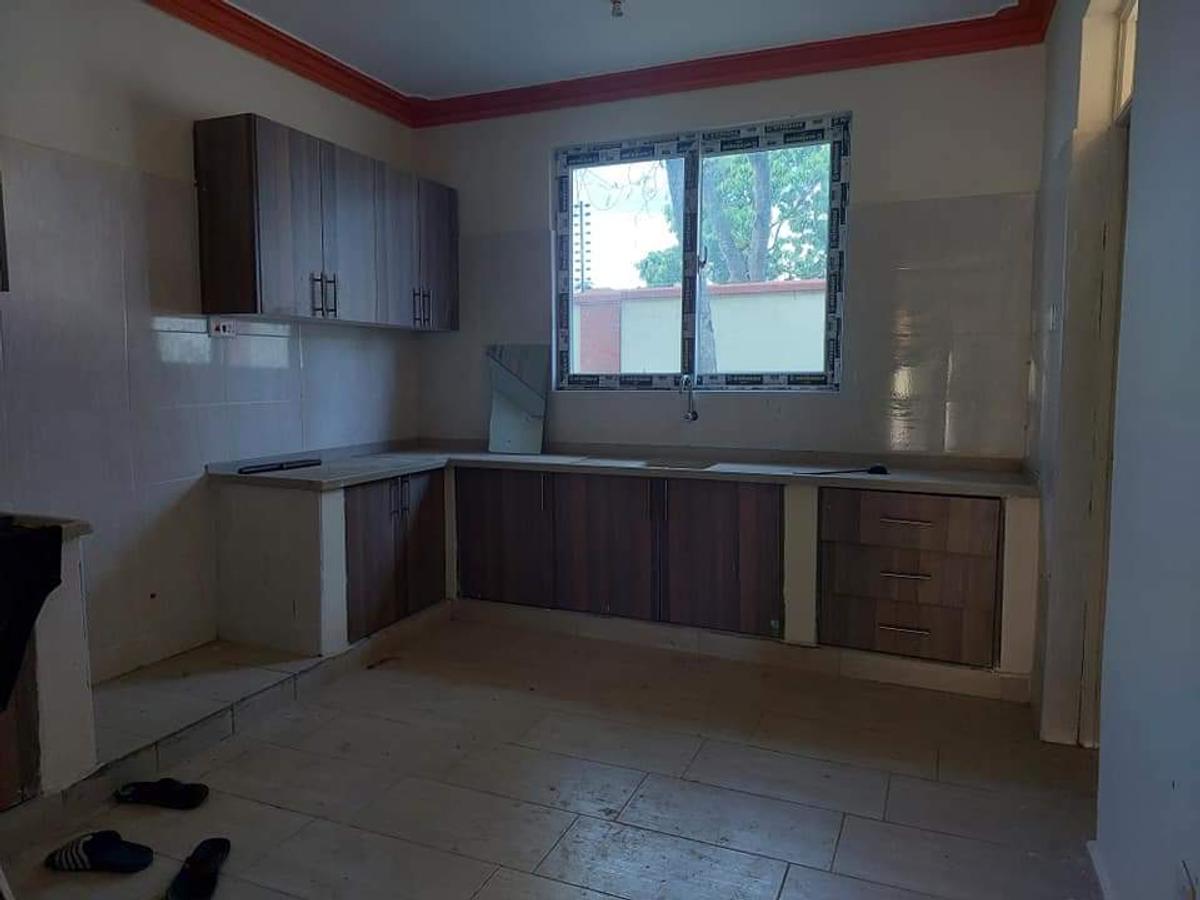 Serviced 3 Bed Apartment with En Suite in Mtwapa - 12