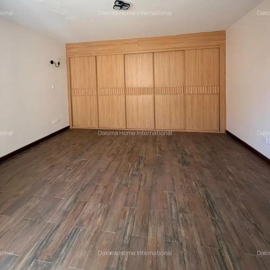 4 Bed Apartment with En Suite in General Mathenge - 5