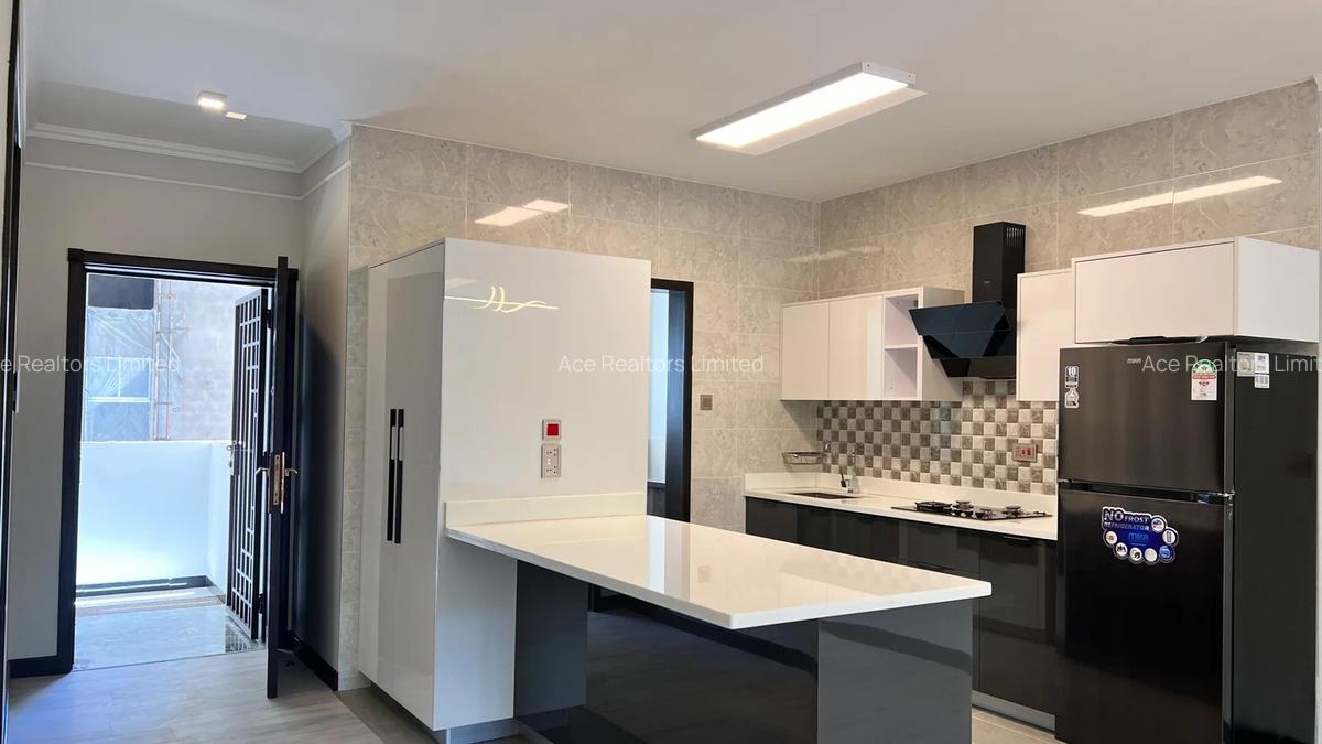 2 Bed Apartment with En Suite at Riverside Drive - 6