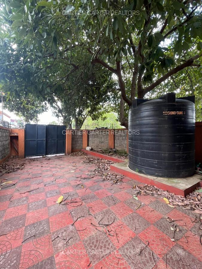 3 Bed House in Buruburu - 3