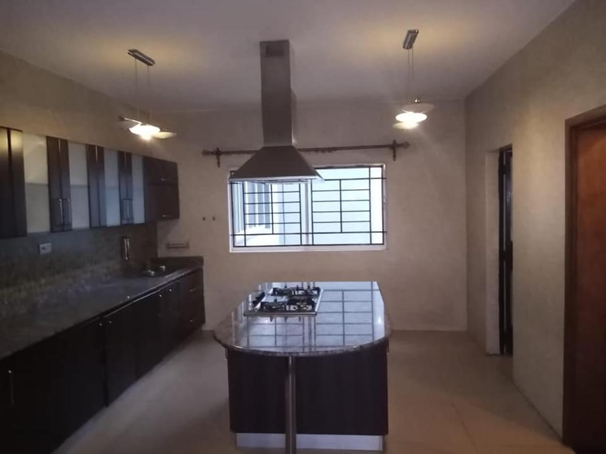 3 Bed Apartment with En Suite in Kileleshwa - 15