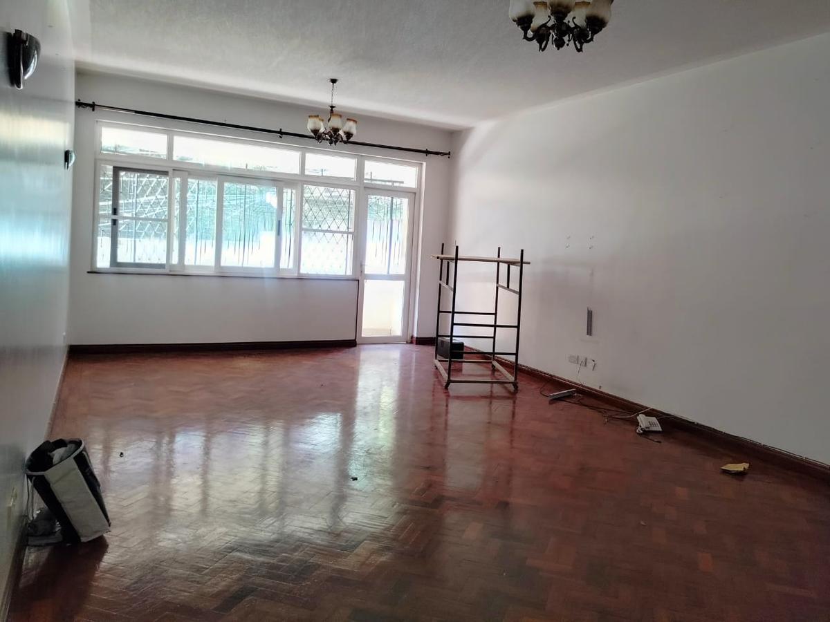 4 Bed Apartment with En Suite in Rhapta Road - 2