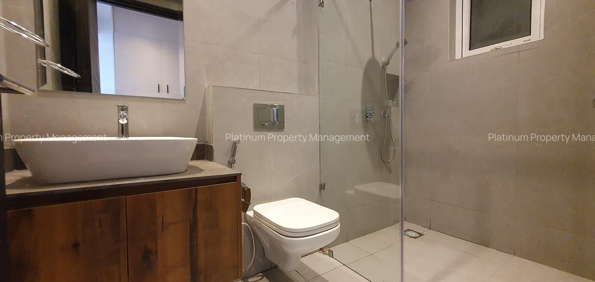 3 Bed Apartment with En Suite in General Mathenge - 7