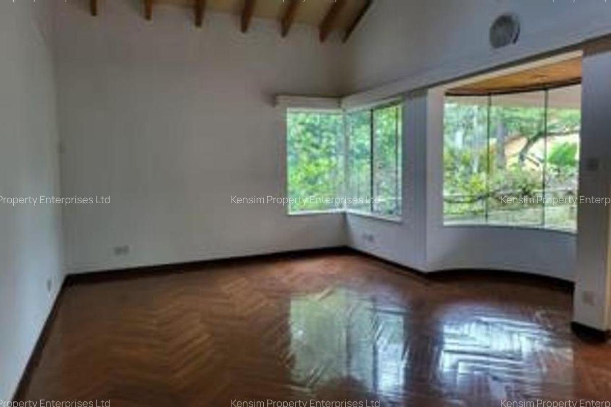 5 Bed Townhouse with En Suite in Kitisuru - 11