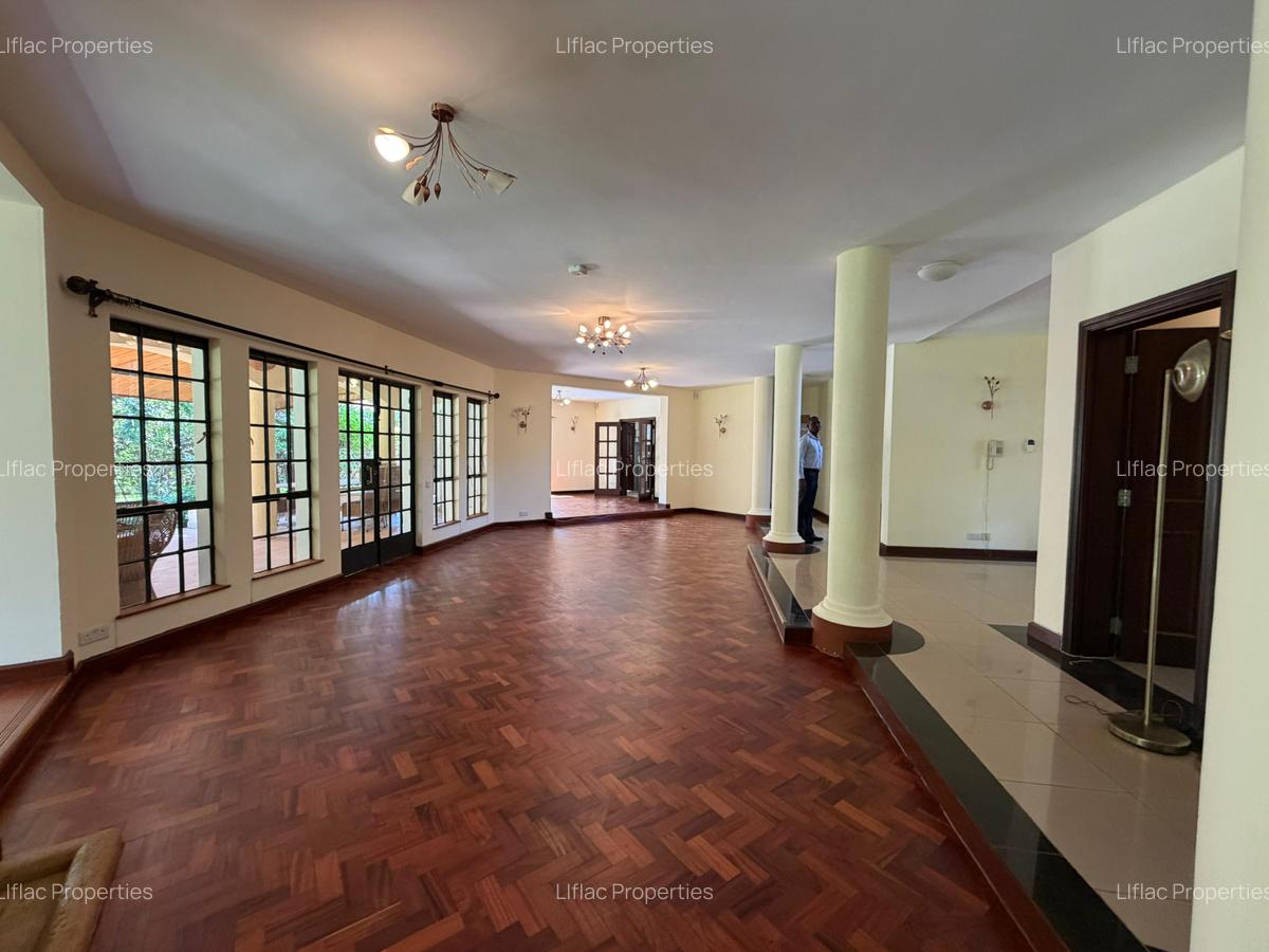 5 Bed Townhouse with En Suite in Runda - 6