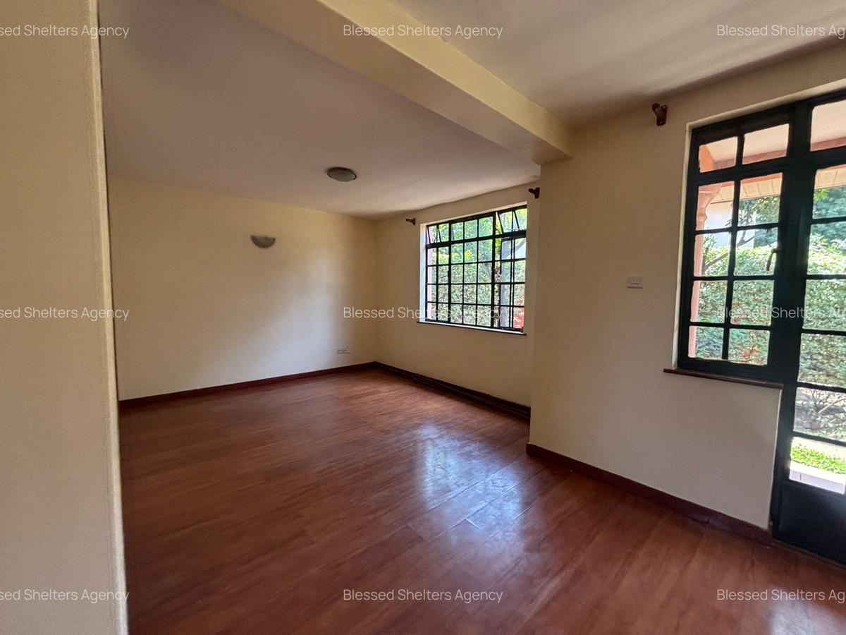 5 Bed Villa with En Suite in Kiambu Road - 9