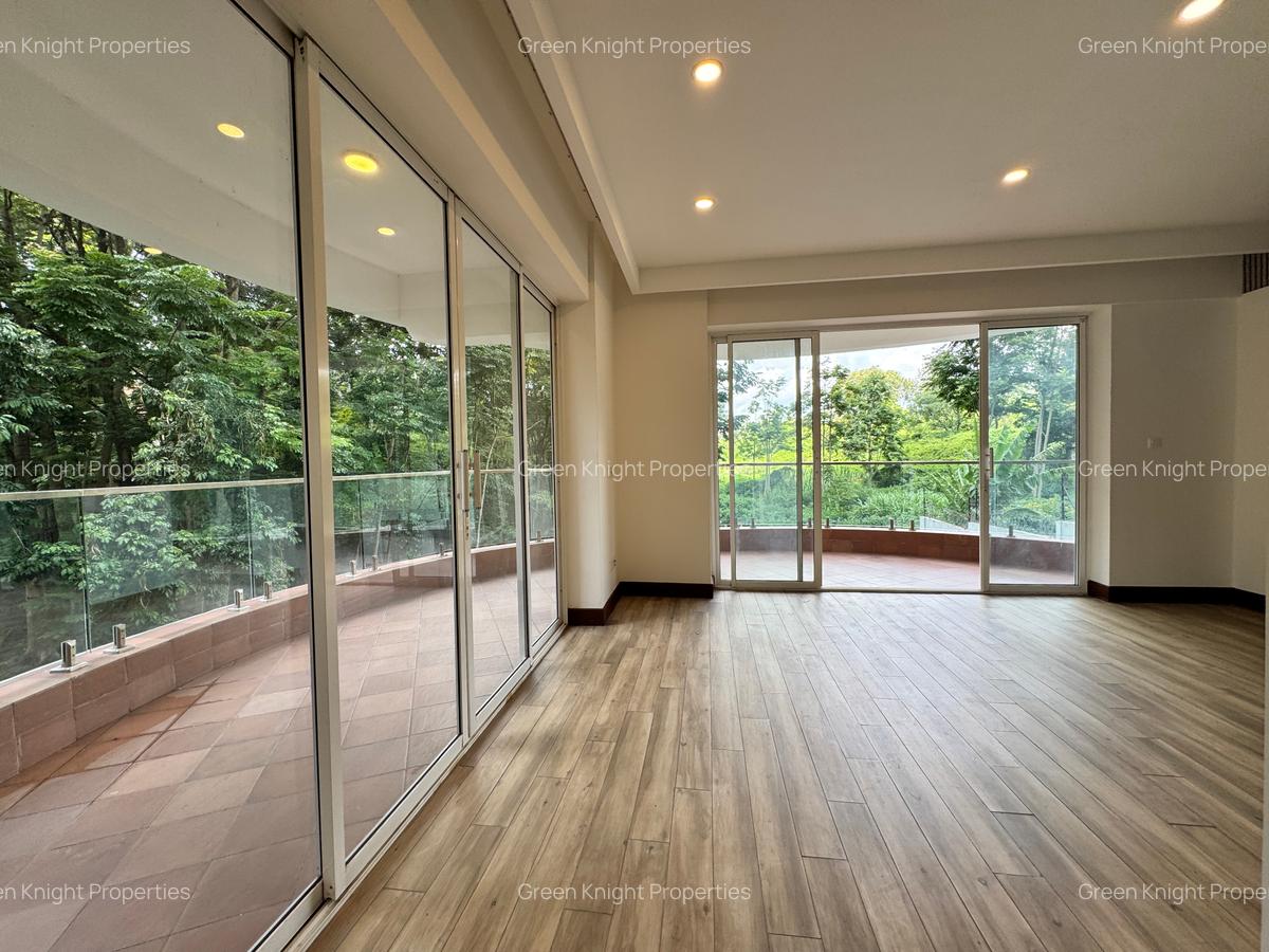 Serviced 4 Bed Apartment with En Suite in Parklands - 4