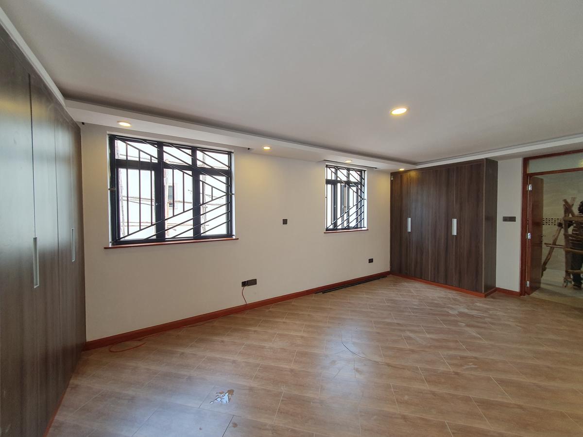 5 Bed Townhouse with En Suite at Shanzu Rd - 12