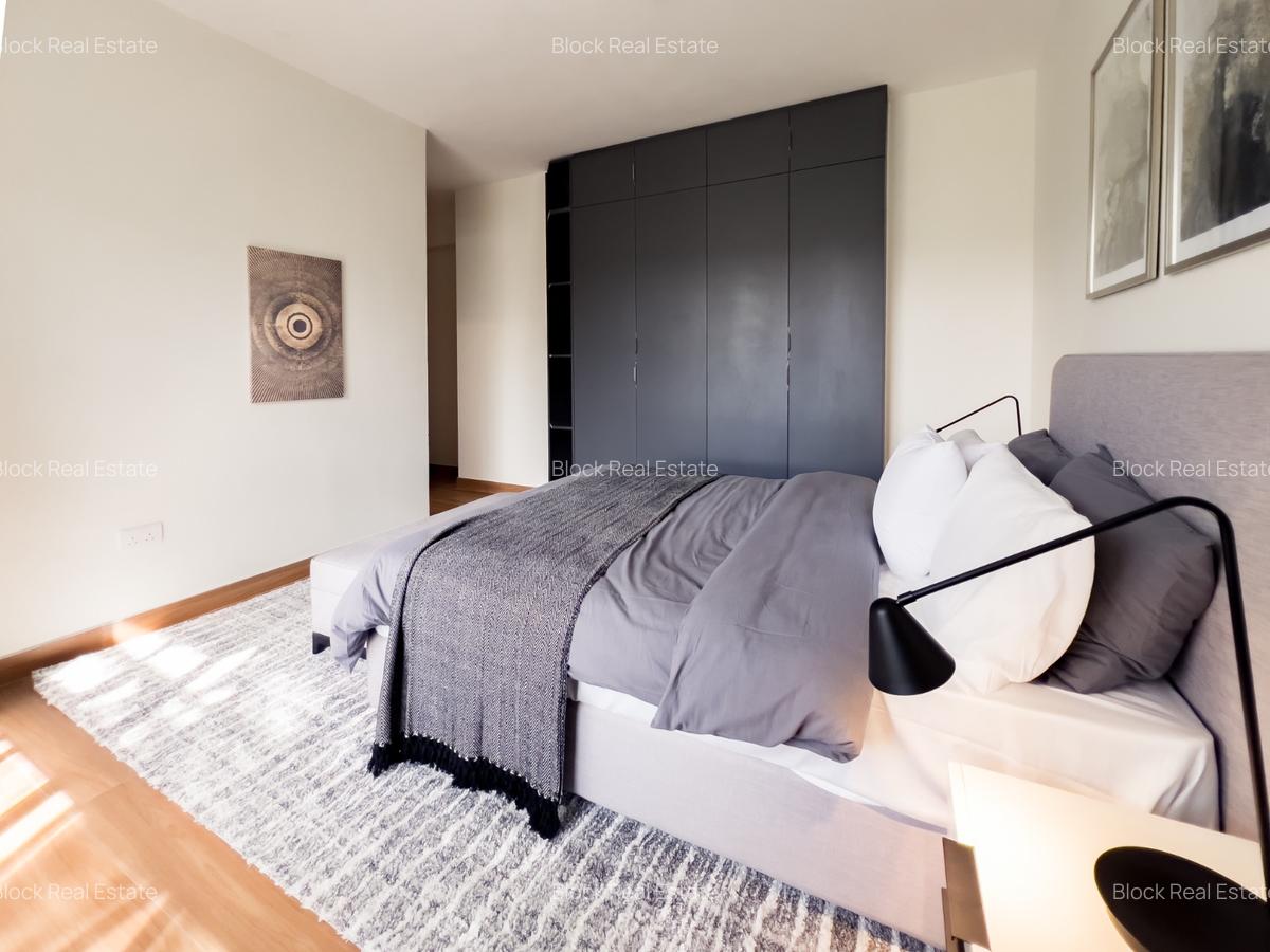 3 Bed Apartment with En Suite in Riverside - 19