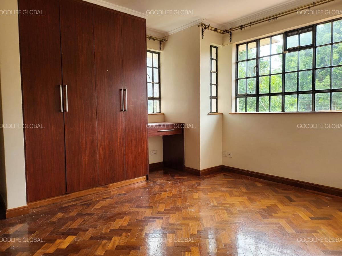 5 Bed House with En Suite at New Kitisuru - 14