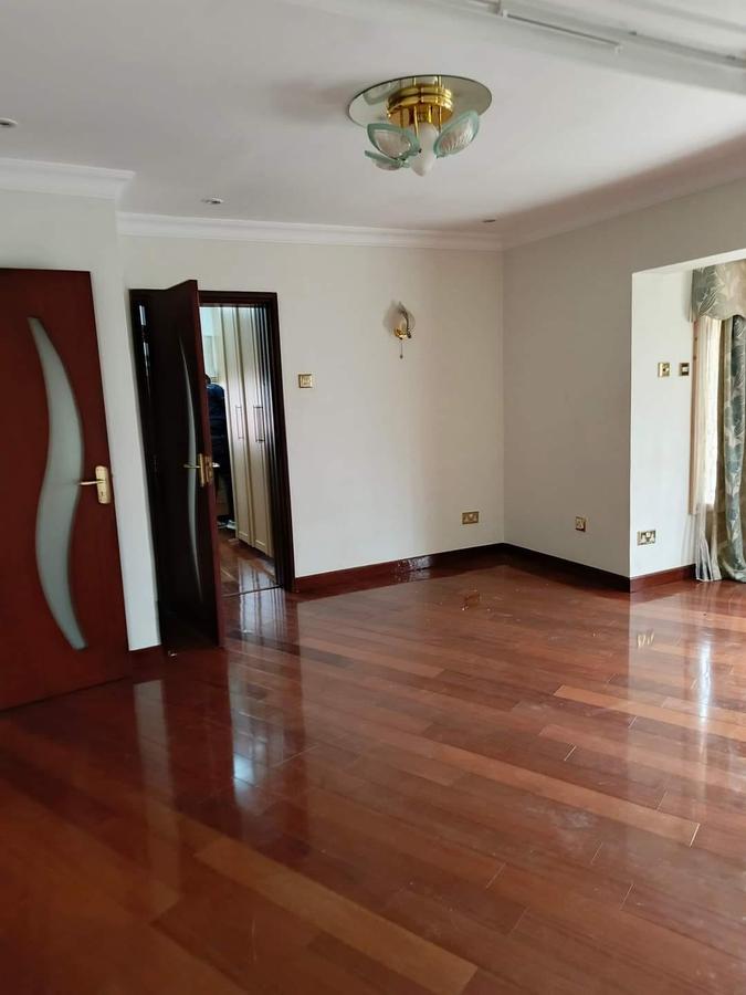 4 Bed House with En Suite in Runda - 15