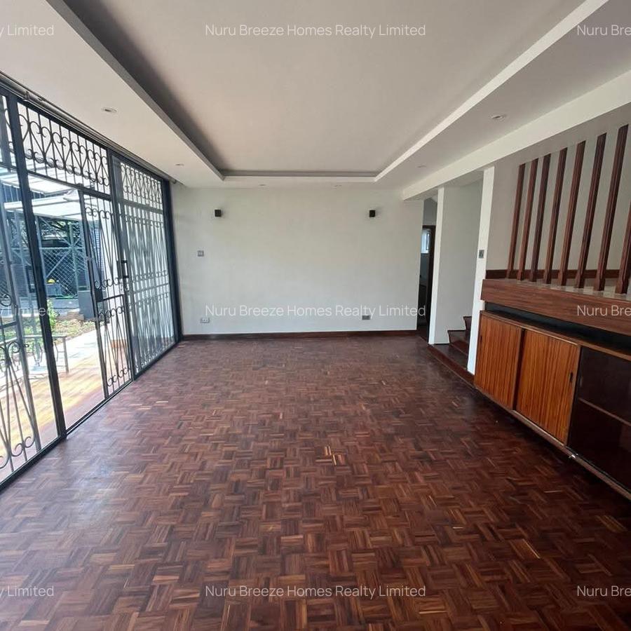 4 Bed Townhouse with En Suite in Westlands Area - 12