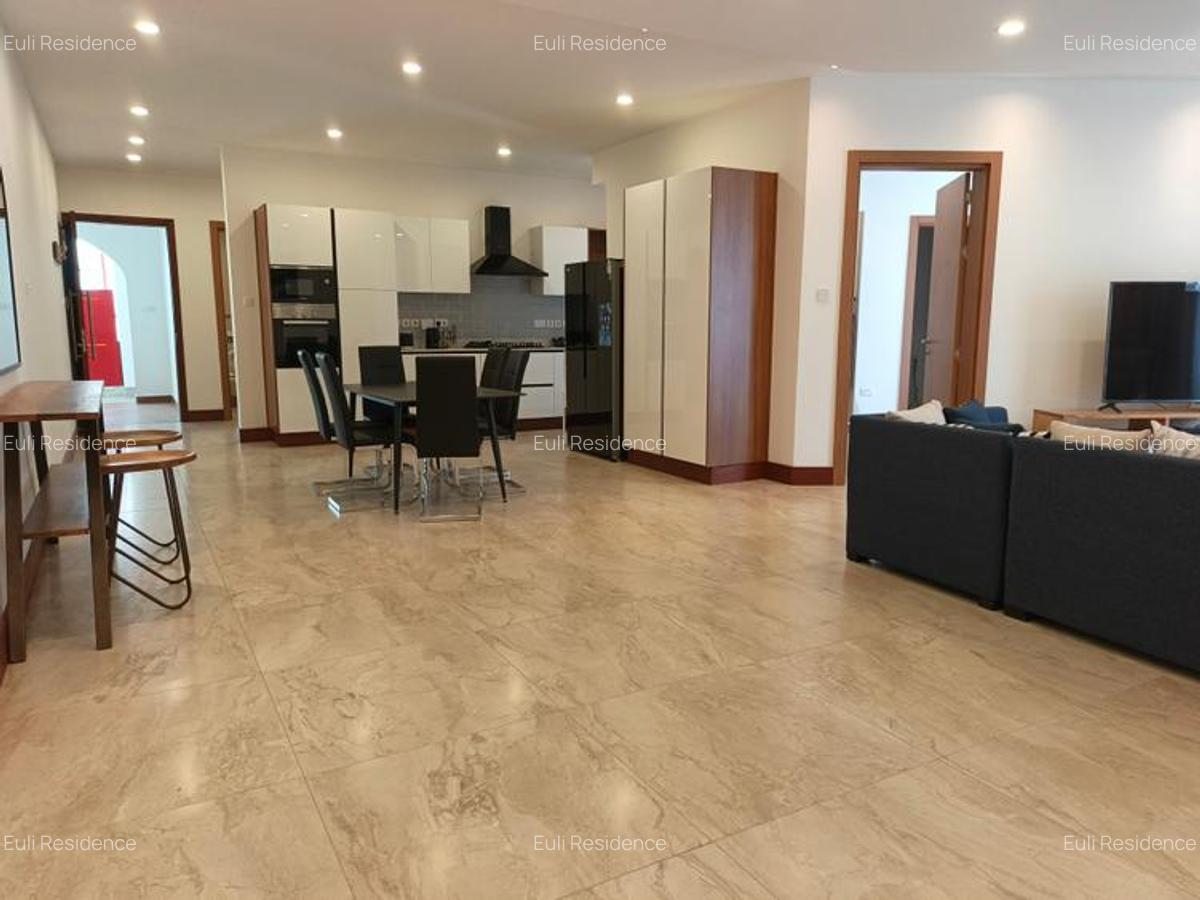 Furnished 2 Bed Apartment with En Suite at City Park Drive - 12