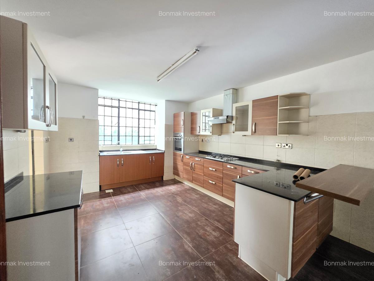 4 Bed Townhouse with En Suite at Riverside Drive. - 6