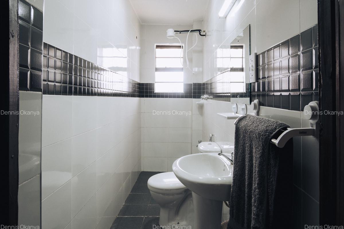 3 Bed Apartment with En Suite at Gitaru Road - 19