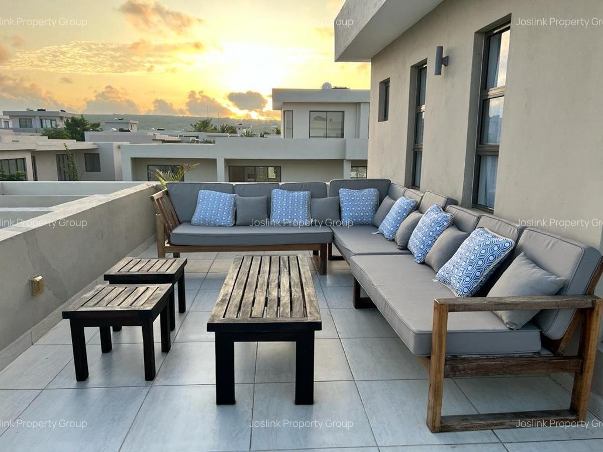 Serviced 3 Bed Apartment with En Suite in Nyali Area - 13