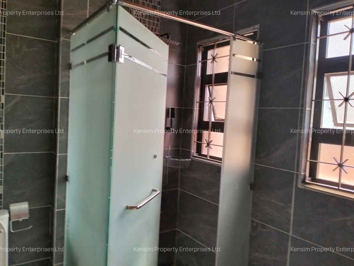 5 Bed Townhouse with En Suite in Runda - 7