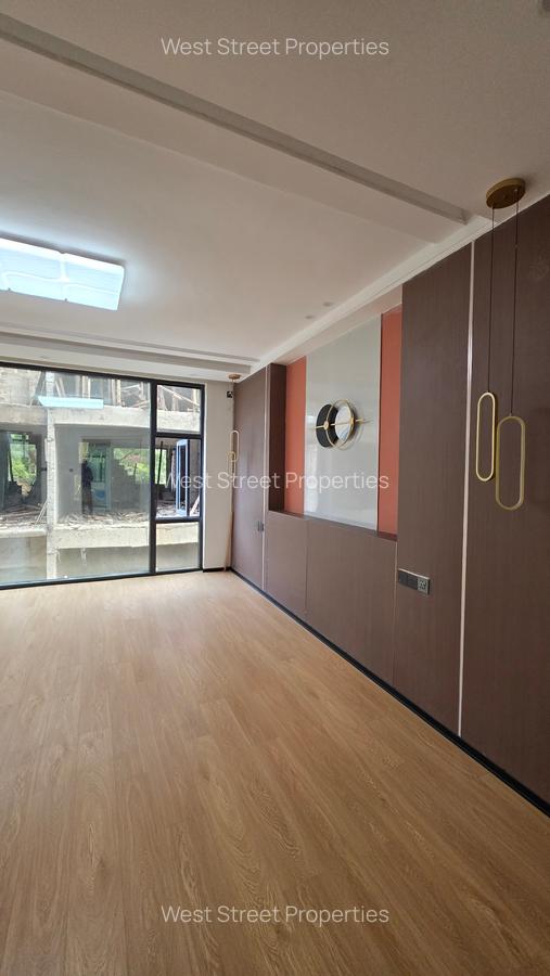 5 Bed Villa with En Suite at Chalbi - 13