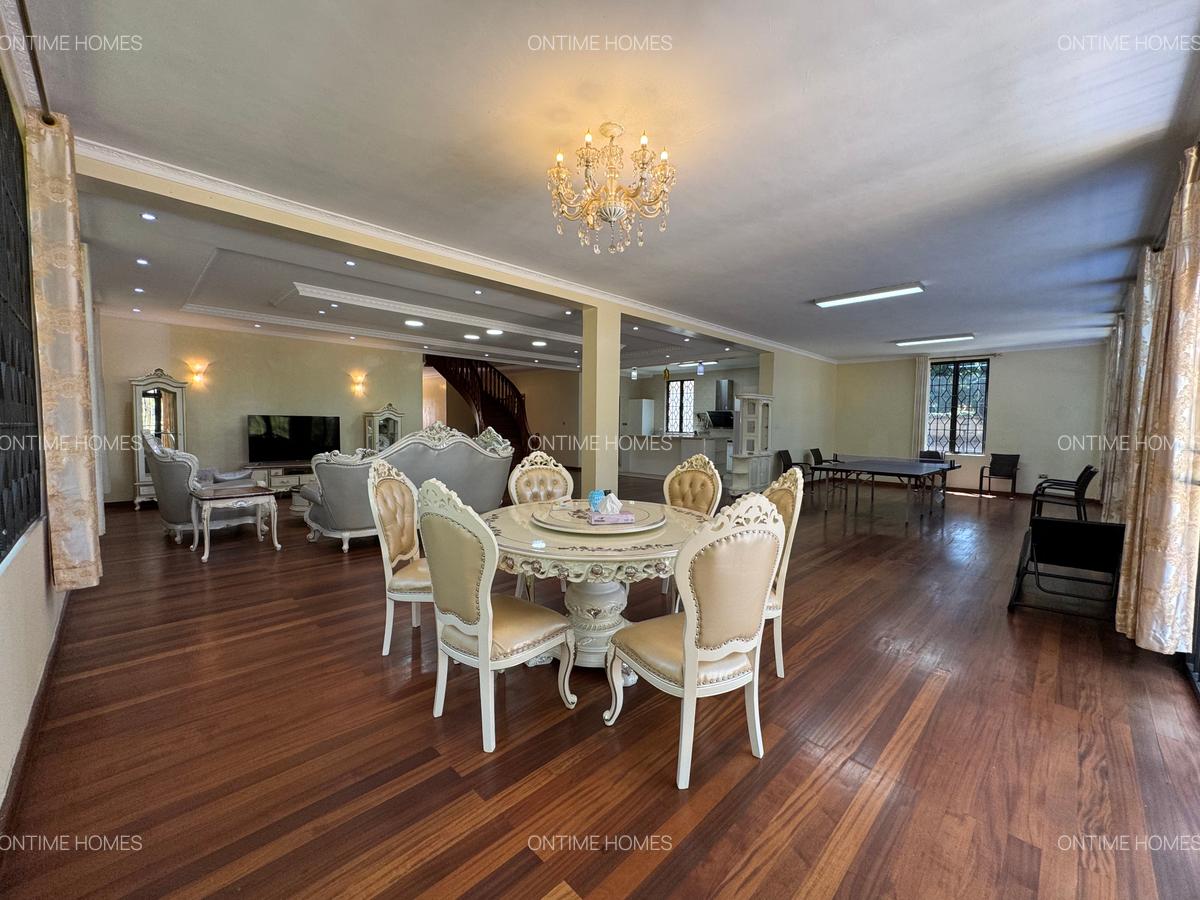 5 Bed House with En Suite at Runda - 12