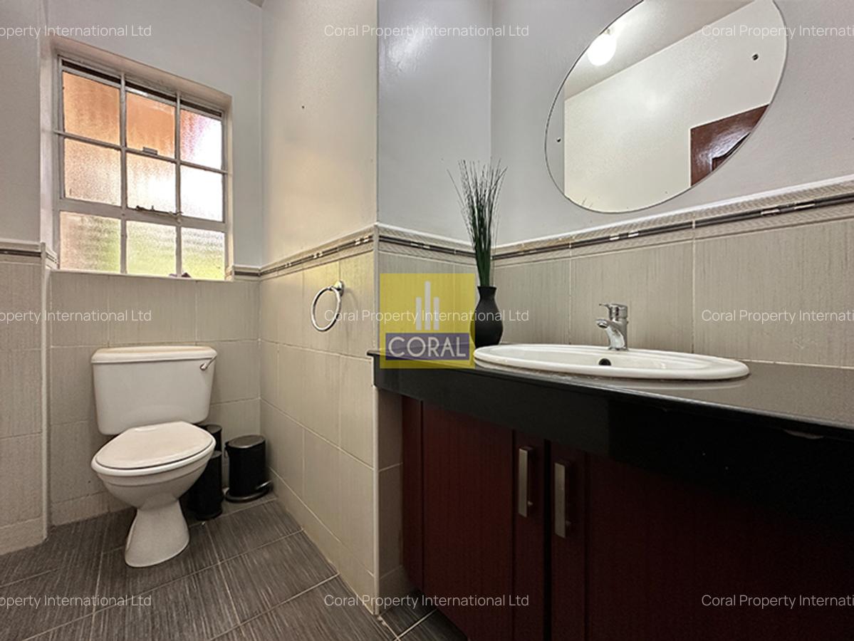 5 Bed House in Rosslyn - 15