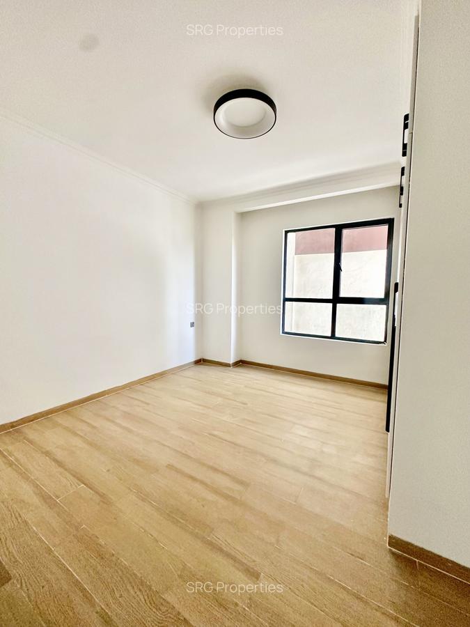 2 Bed Apartment with En Suite in Westlands Area - 10