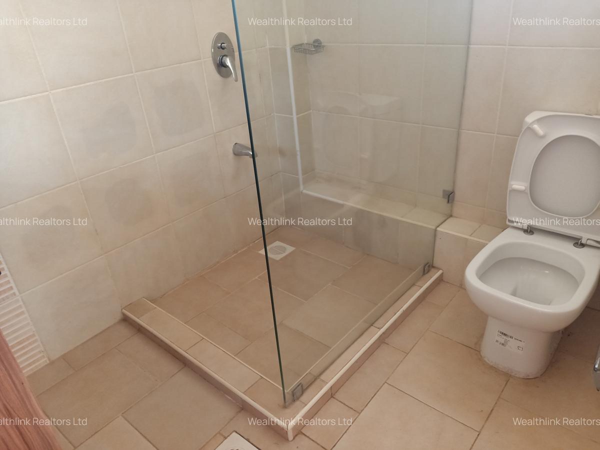 4 Bed Townhouse with En Suite at Isk - 8