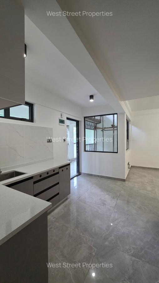 Studio Apartment with En Suite at Valley Acade - 1