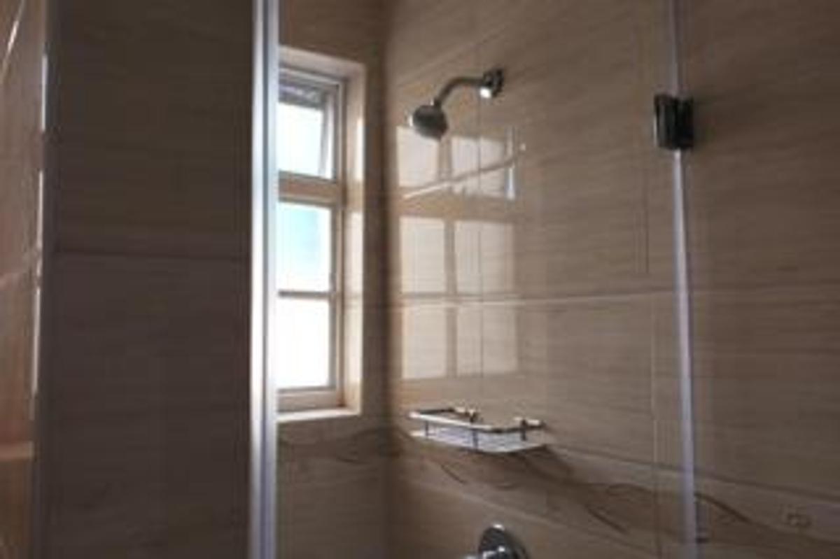 4 bed townhouse with en suite at 4th