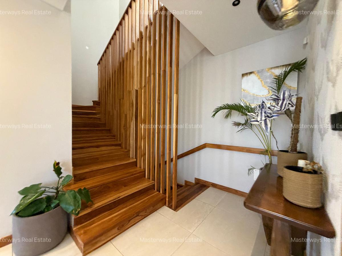 4 Bed Villa with En Suite in Loresho - 12