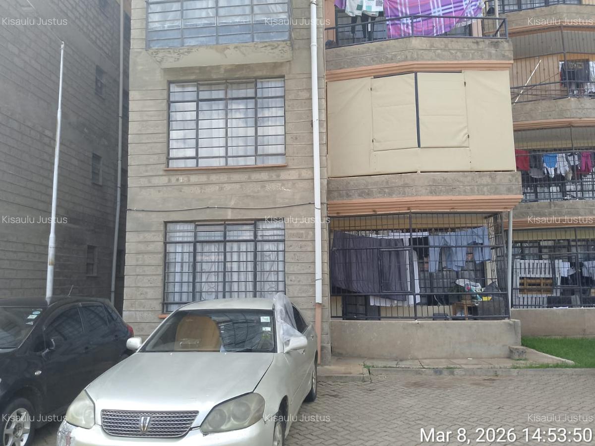 2 Bed Apartment with En Suite at Donholm - 20