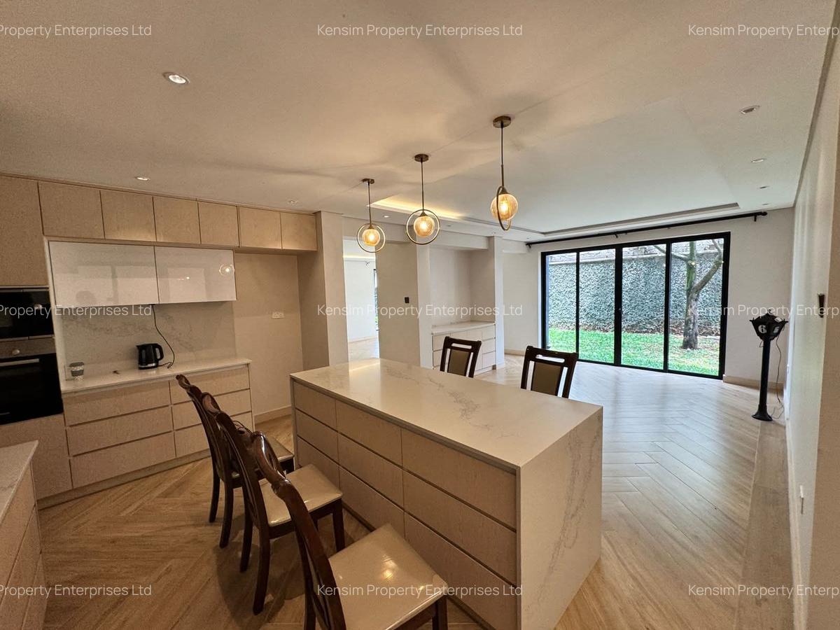 5 Bed Townhouse with En Suite in Lavington - 5