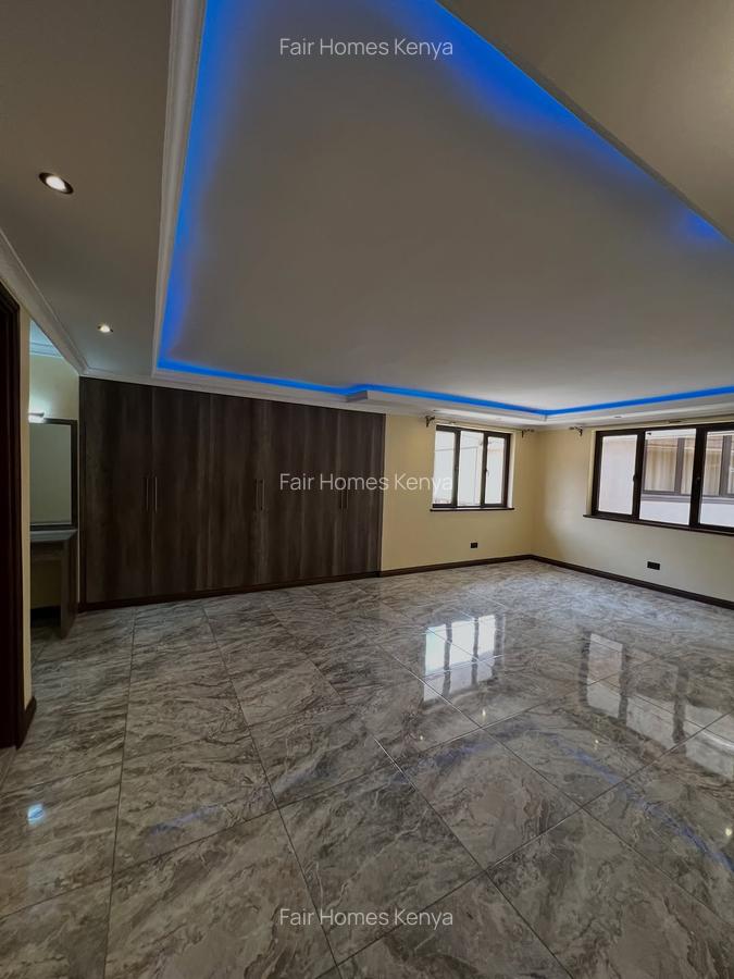 5 Bed Townhouse with En Suite at Muthangari Drive - 17