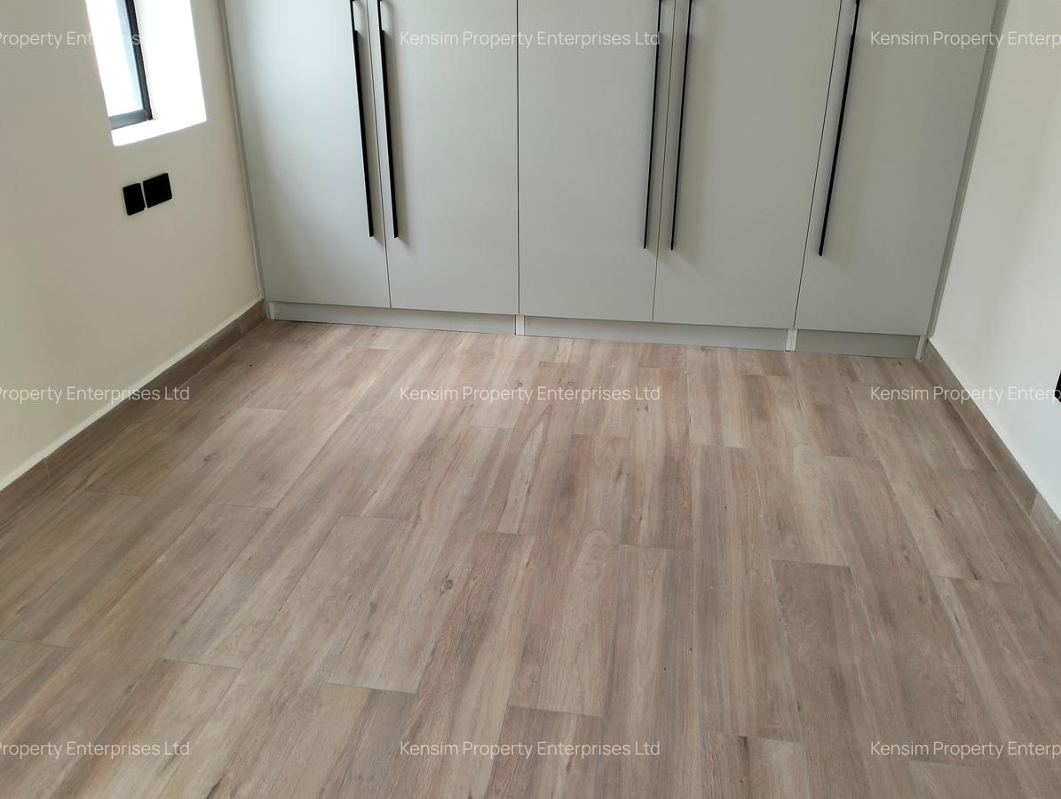 3 Bed Apartment with En Suite in Spring Valley - 5