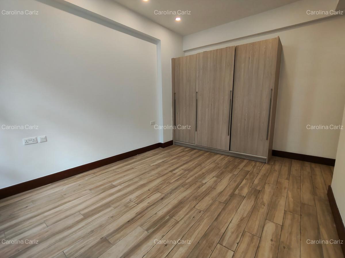 4 Bed Apartment with En Suite at City Park Drive - 18