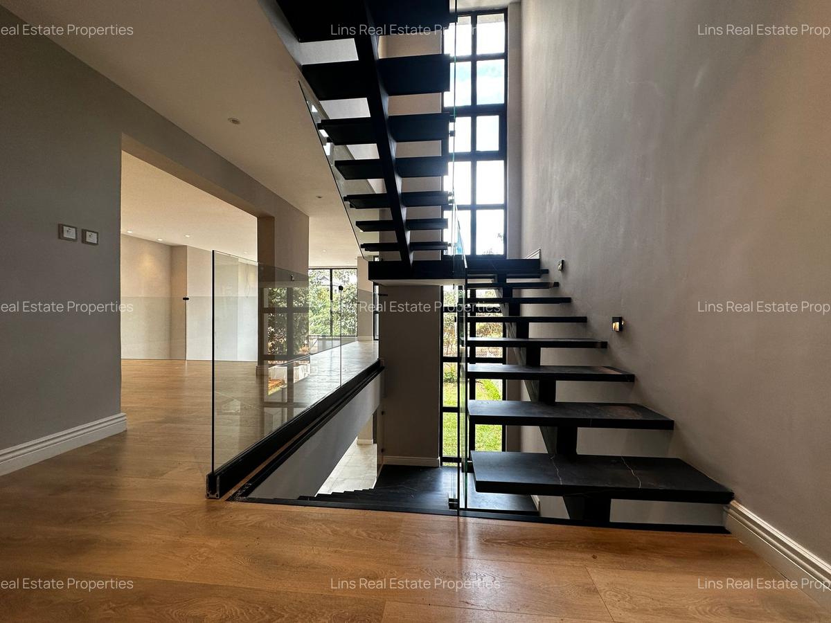 4 Bed Townhouse with En Suite in Runda - 14