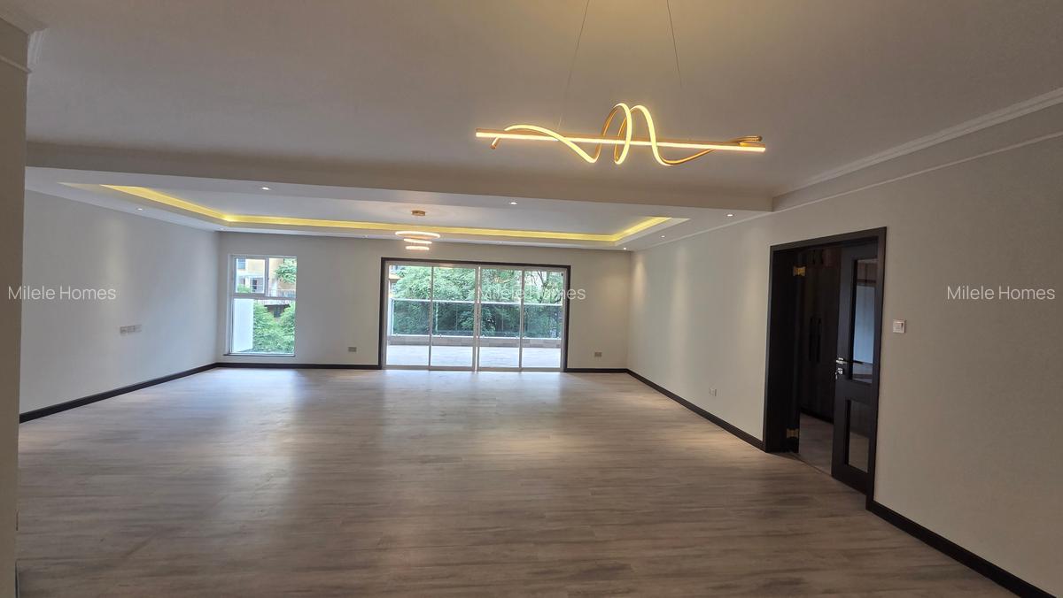 Serviced 3 Bed Apartment with En Suite at Riverside Drive - 6