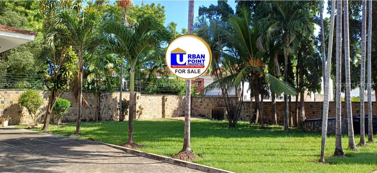 5 Bed House with En Suite in Nyali Area - 2