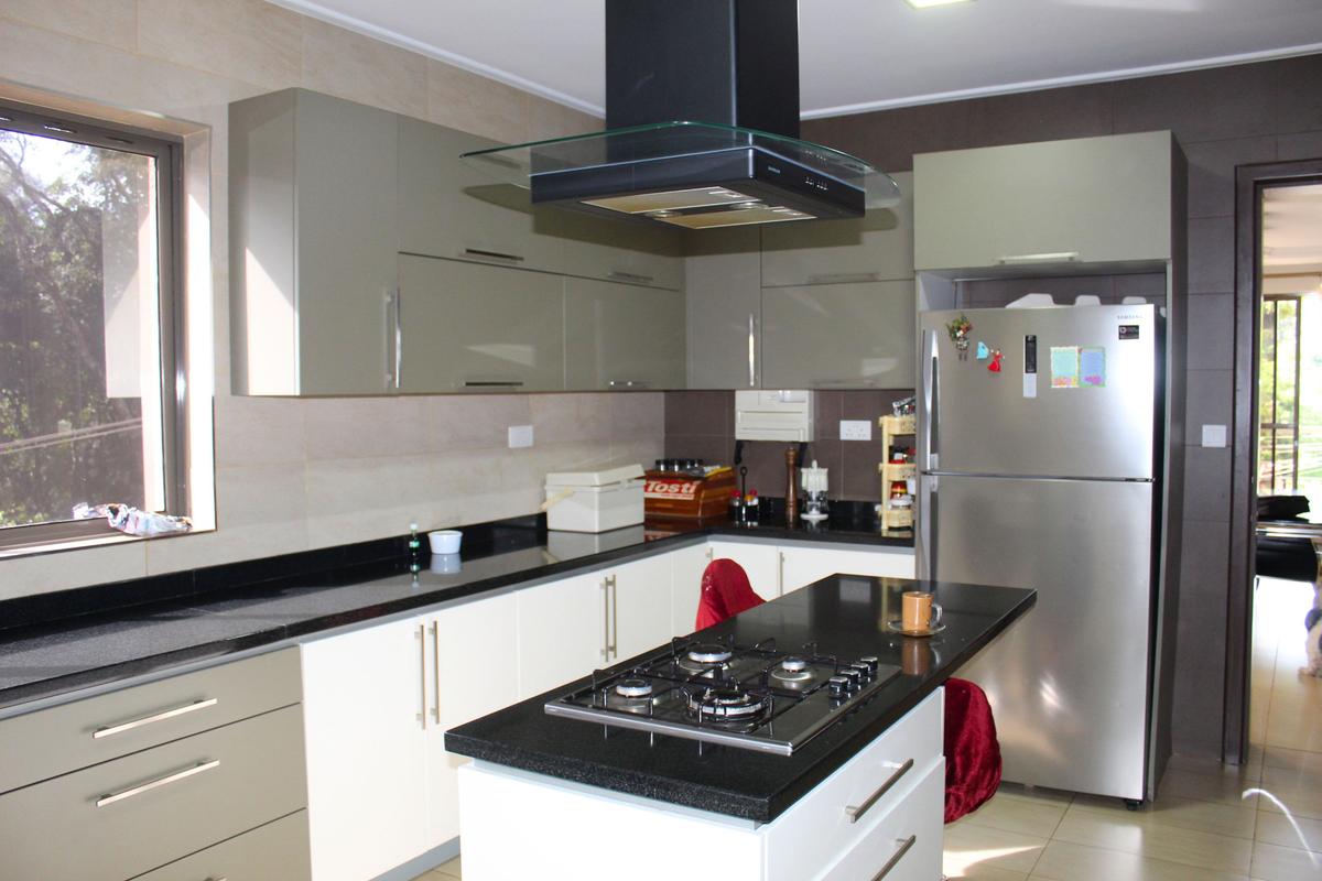 4 Bed Apartment with En Suite in General Mathenge - 6