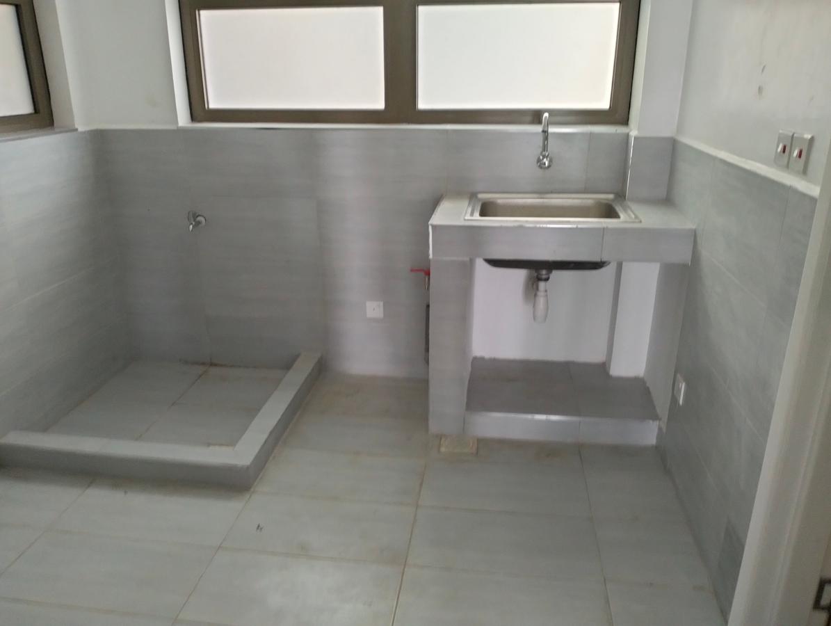 3 Bed Apartment with En Suite in Lavington - 17