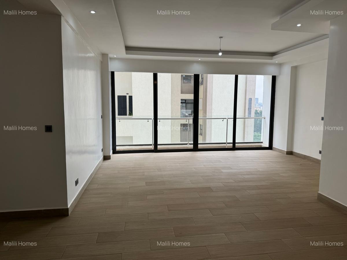 2 Bed Apartment in Riverside - 4
