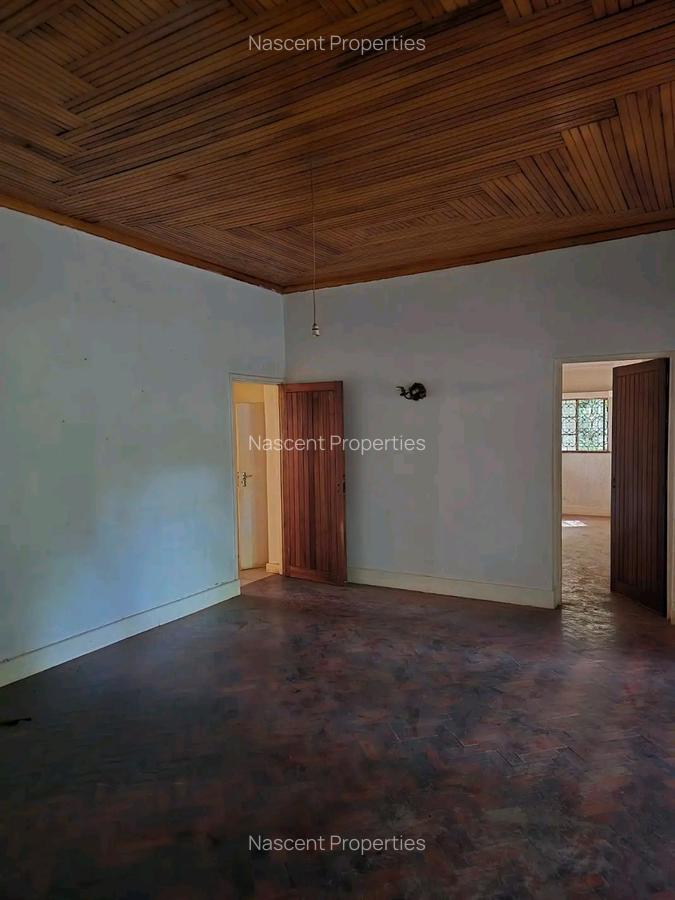 3 Bed House with En Suite in Spring Valley - 4