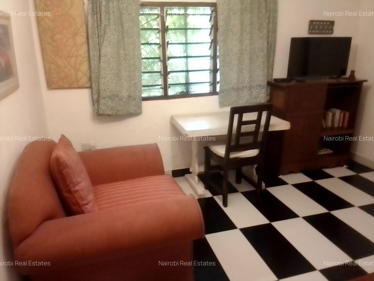 Serviced 1 Bed Apartment with En Suite in Diani - 3