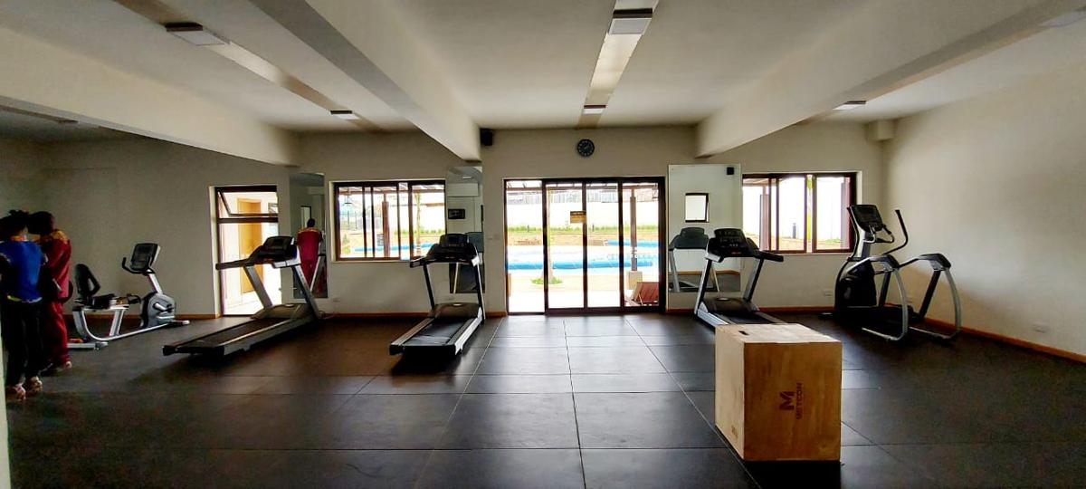 2 Bed Apartment with En Suite at Garden City - 12