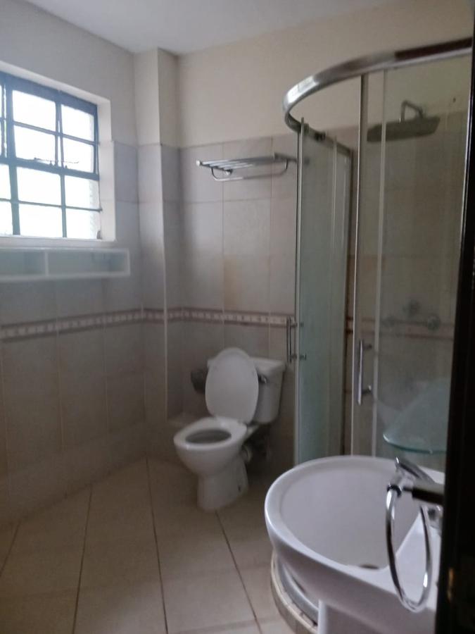 5 Bed Villa with En Suite in Lavington - 14